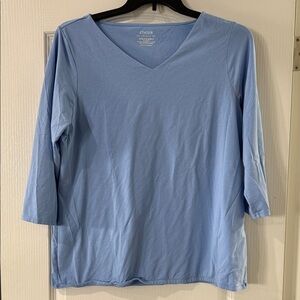 Chico's Sky Blue V-Neck 3/4 Sleeve Shirt XL